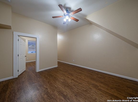 3rd image of 1041 Denver Blvd