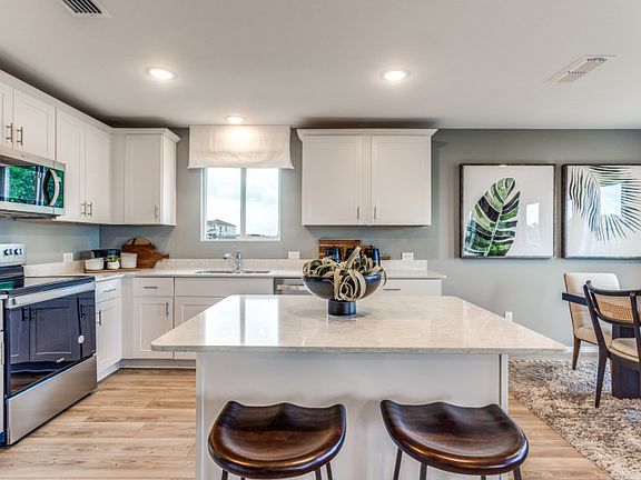 Spacious and Bright Kitchen