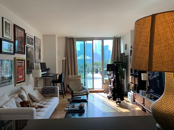 2nd image of 4630 Center Blvd APT 209