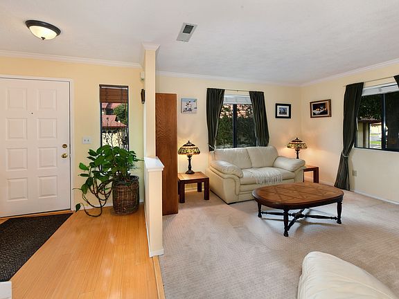 3rd image of 310 Park Place Dr