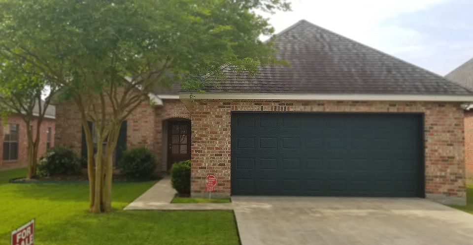 1st image of 125 Legend Creek Dr