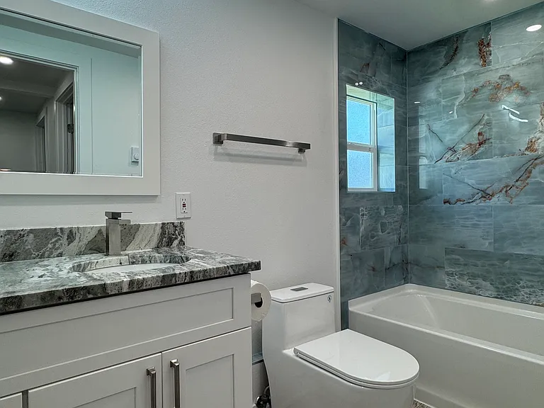8906 Wadsworth St SW — Photo 6