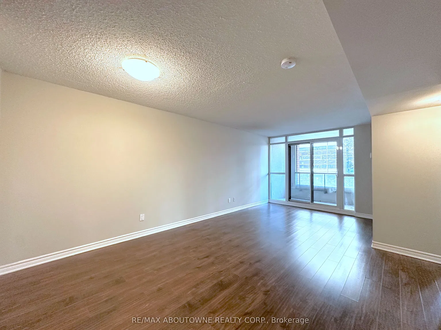WestQ — Photo 3