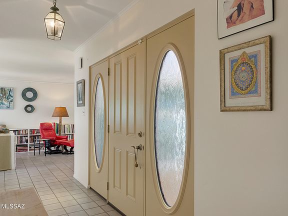 4th image of 731 W Las Lomitas Rd