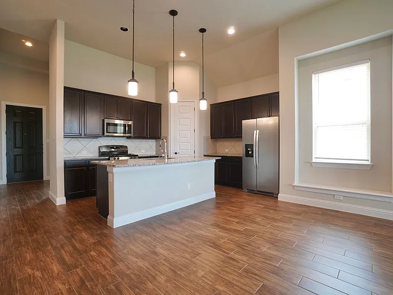 6650 Verona Pl — Photo 10