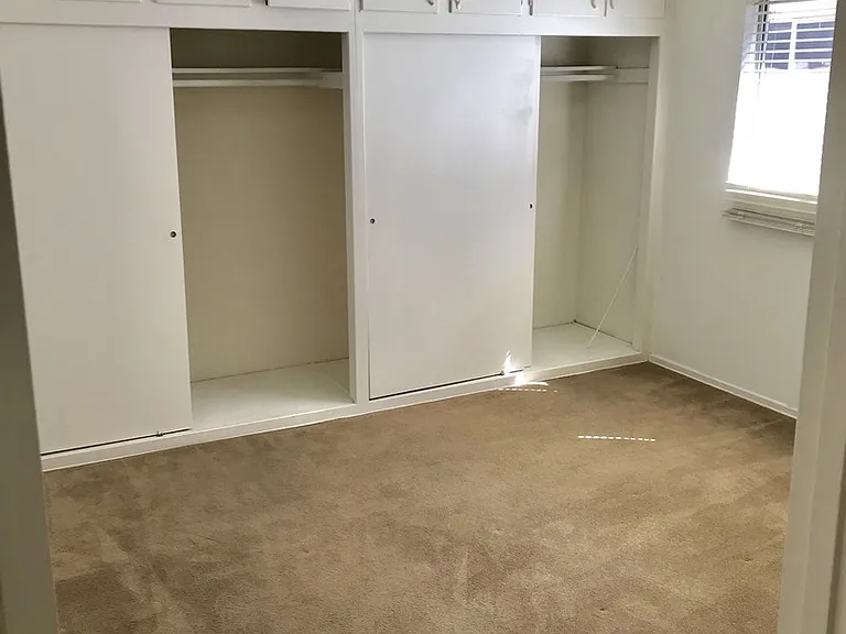11844 Mayfield Ave — Photo 10