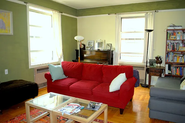 Sold by Landmarc Group | media 35