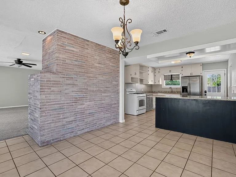 3111 W Louisiana Ave — Photo 12