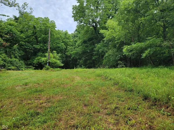 6126 N Shuffle Creek Rd, Unionville, IN 47468
