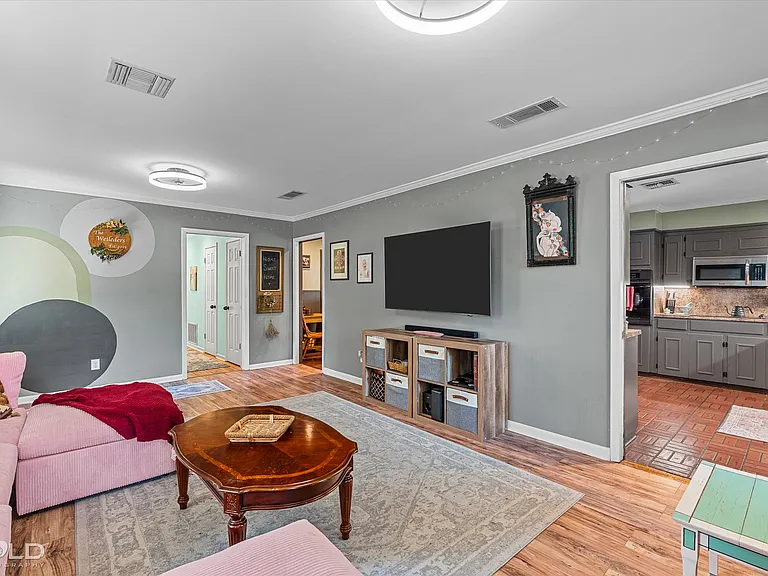 5702 River Rd — Photo 10