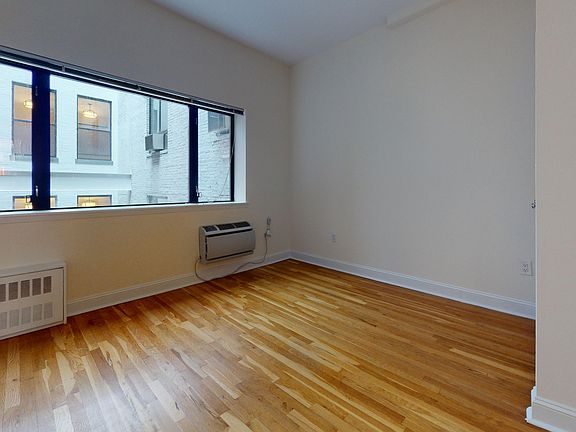 3rd image of 1 Astor Pl APT 5O