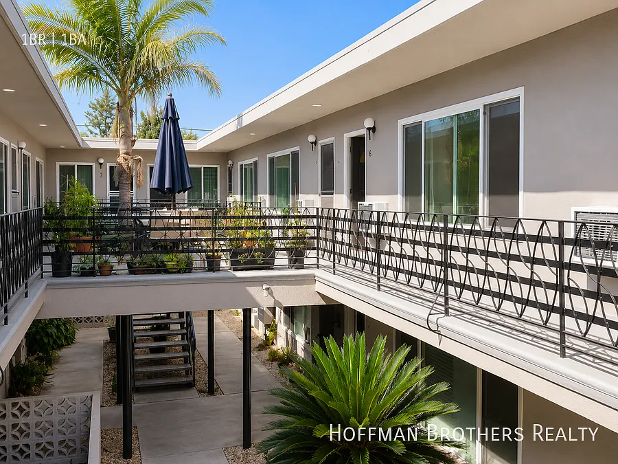 325 N Howard St Glendale, CA 91206 — Photo 3