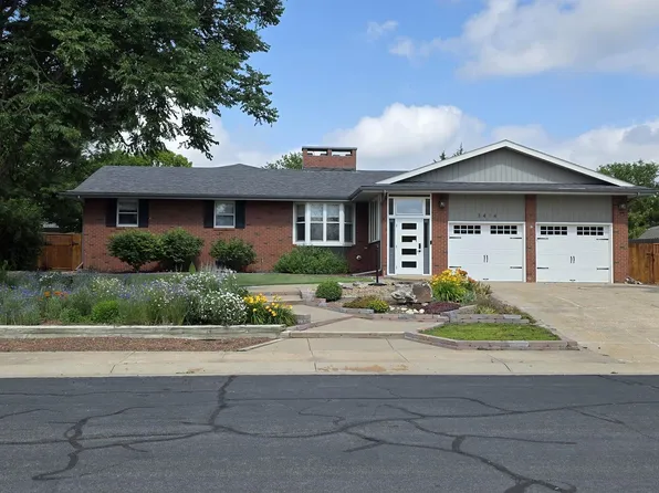 3414 Summer Ln, Hays, KS 67601