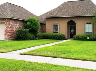 9161 Rue De Fluer, Denham Springs, LA 70706