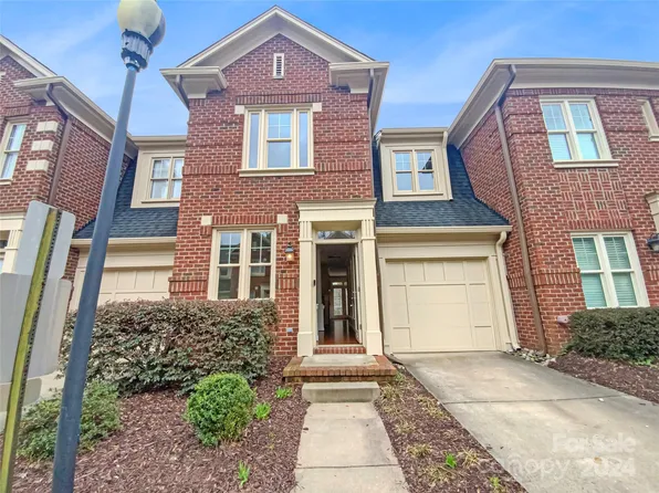 976 Park Slope Dr, Charlotte, NC 28209