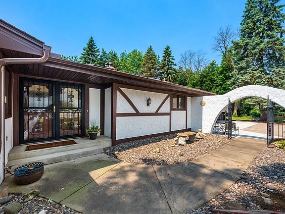 5th image of 6223 Elm Ridge Cir