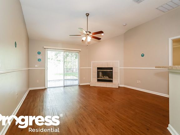 3rd image of 8284 Stelling Dr