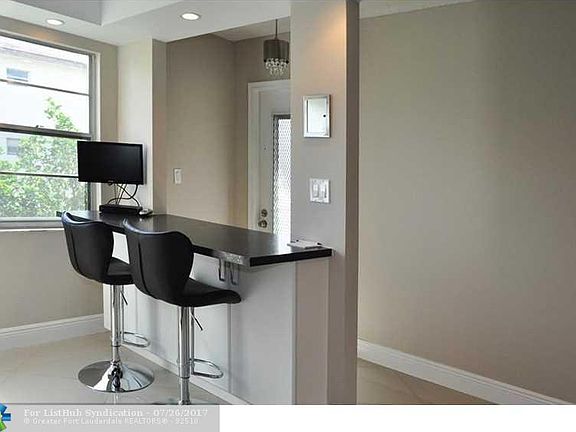 5th image of 3203 Portofino Pt APT O3