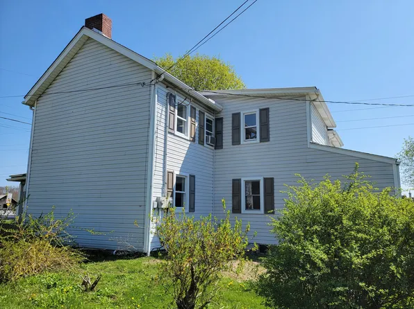 101 Sandy Hill Rd #2, Valencia, PA 16059