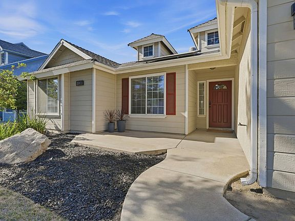 5th image of 5806 W El Paso Ave