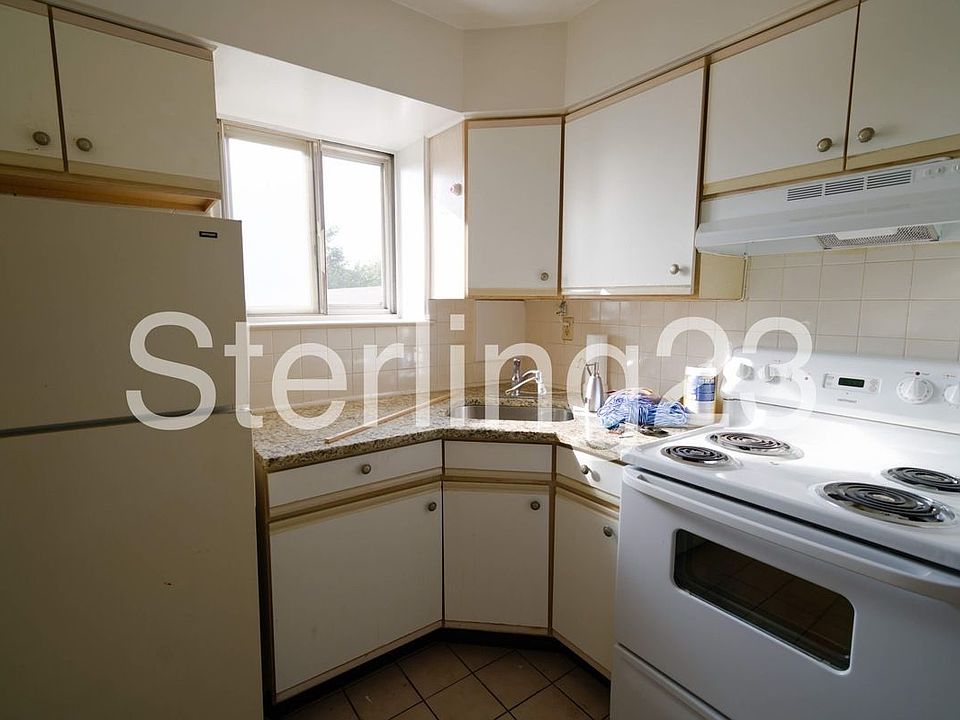 1st image of 4321 Astoria Blvd APT 2C