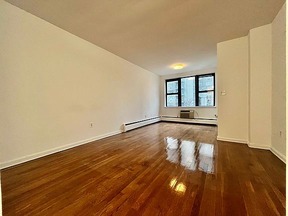 4th image of 1380 York Ave APT 4C