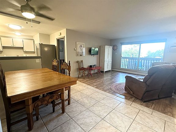 2nd image of 155 Calle Ojo Feliz Unit Q