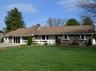 1270 Little Creek Cir, Breinigsville, PA 18031