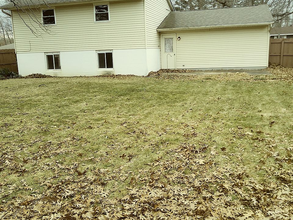 1st image of 645 Hazelwood Dr