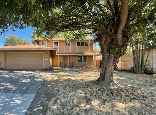 6016 Hollyhurst Way, Sacramento, CA 95823