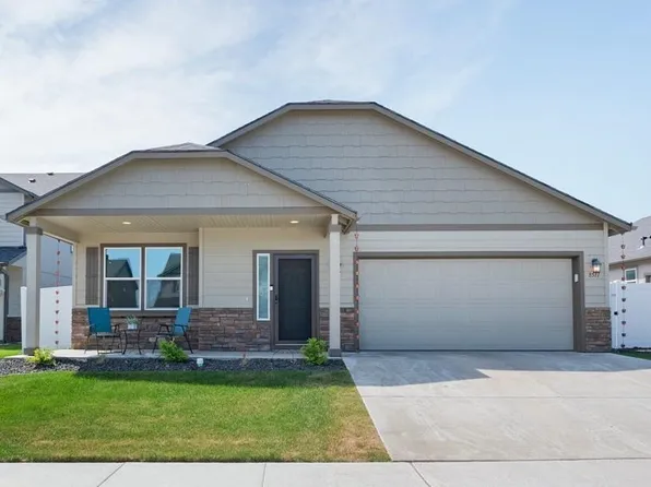 8511 W Pirates Ct, Spokane, WA 99224