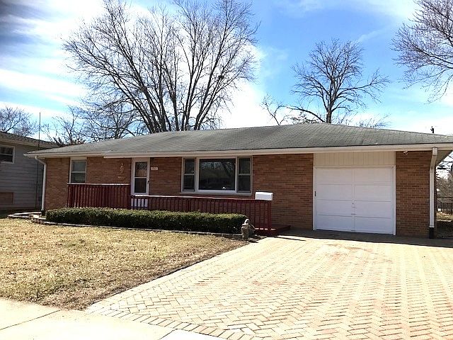 1st image of 1311 Park Dr