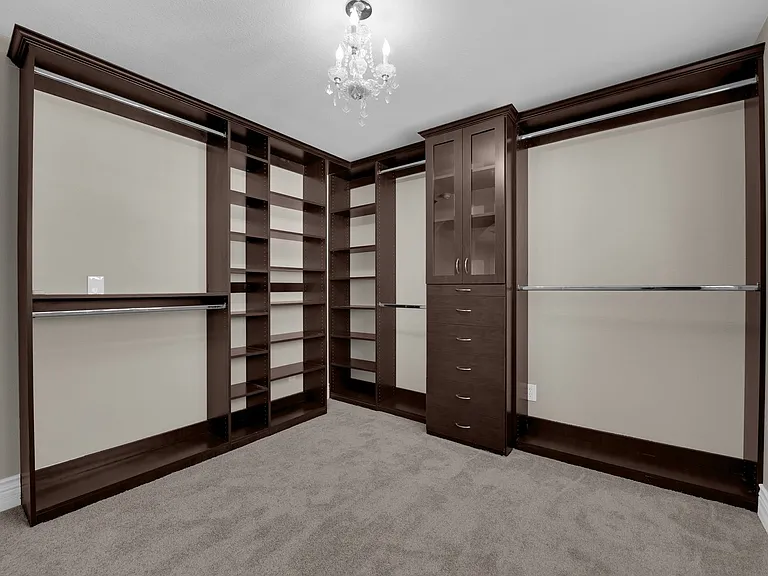 646 Monument Point St — Photo 30