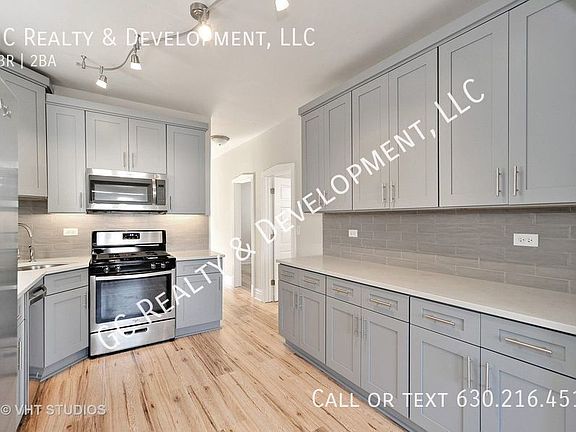2nd image of 1937 N Hamlin Ave #2