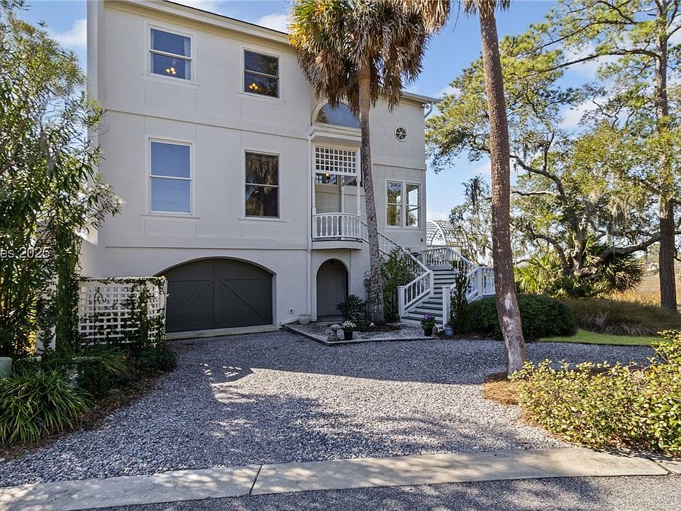 1st image of 7 Indian Hill Ln
