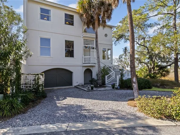 7 Indian Hill Ln, Hilton Head Island, SC 29926