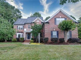 505 Hidden Manor Dr, Matthews, NC 28104