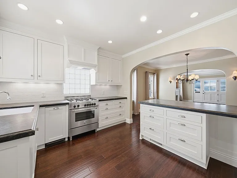 1520 Miramar Dr — Photo 26