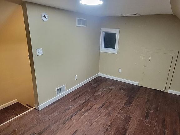 Upstairs bedroom