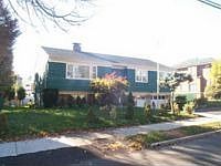 1st image of 25 Parkway Dr