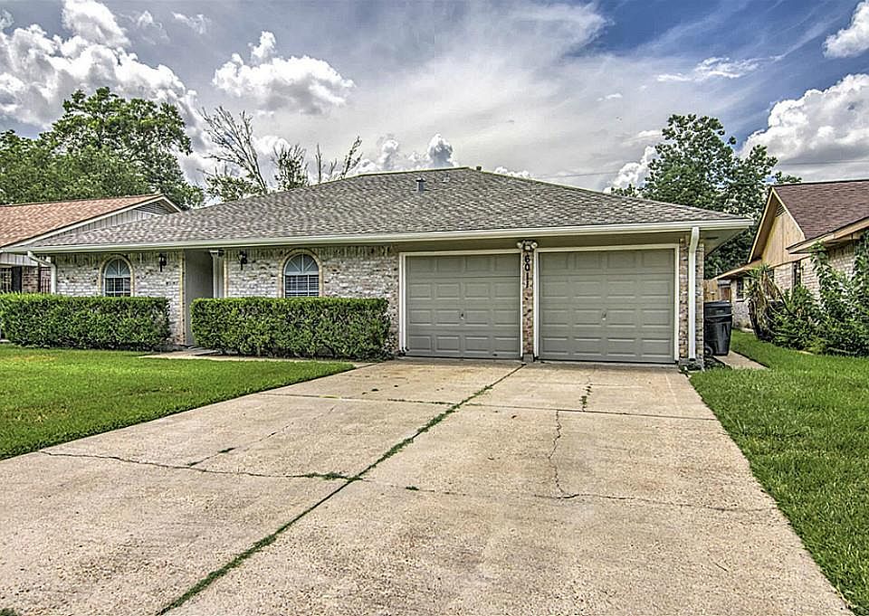 1st image of 6011 De Lange Ln