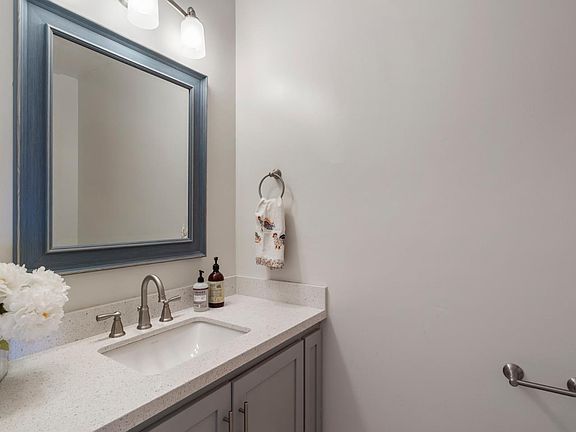 5th image of 4074 Farm Hill Blvd APT 7