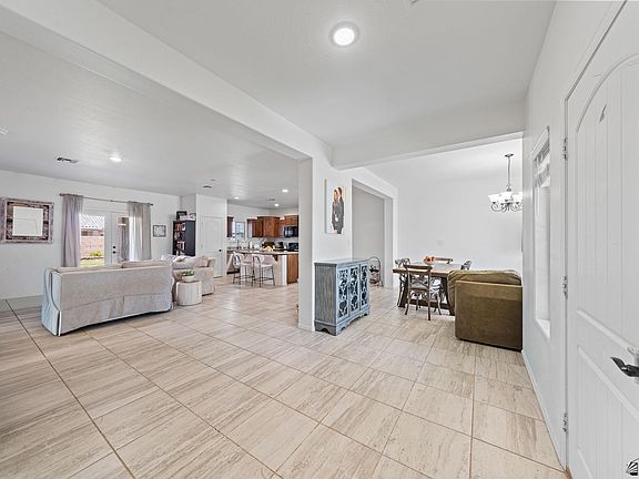 5th image of 5904 E 45th Pl