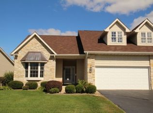 476 Prairie Knoll Dr, Poplar Grove, IL 61065