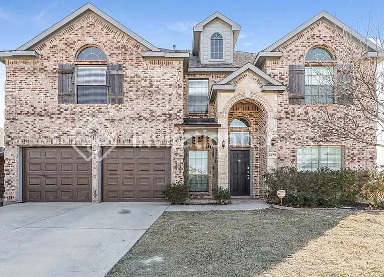 6829 Muleshoe Ln — Photo 1