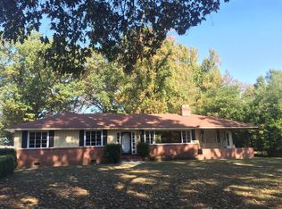 990 Bluebird Rd, Memphis, TN 38116