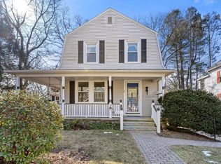 58 Curve St, Wellesley, MA 02482