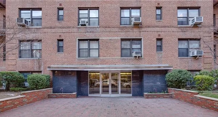 Sold by Keller Williams Realty Landmark II | media 1