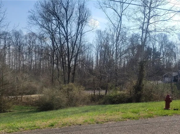 Spring St, Beverly, OH 45715