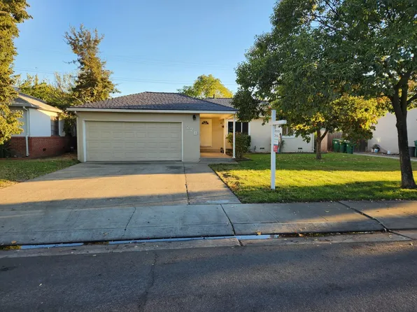 228 E Churchill St, Stockton, CA 95204
